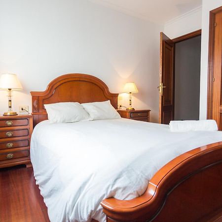 Disfruta De Melide En Este Amplio Apartamento Buitenkant foto