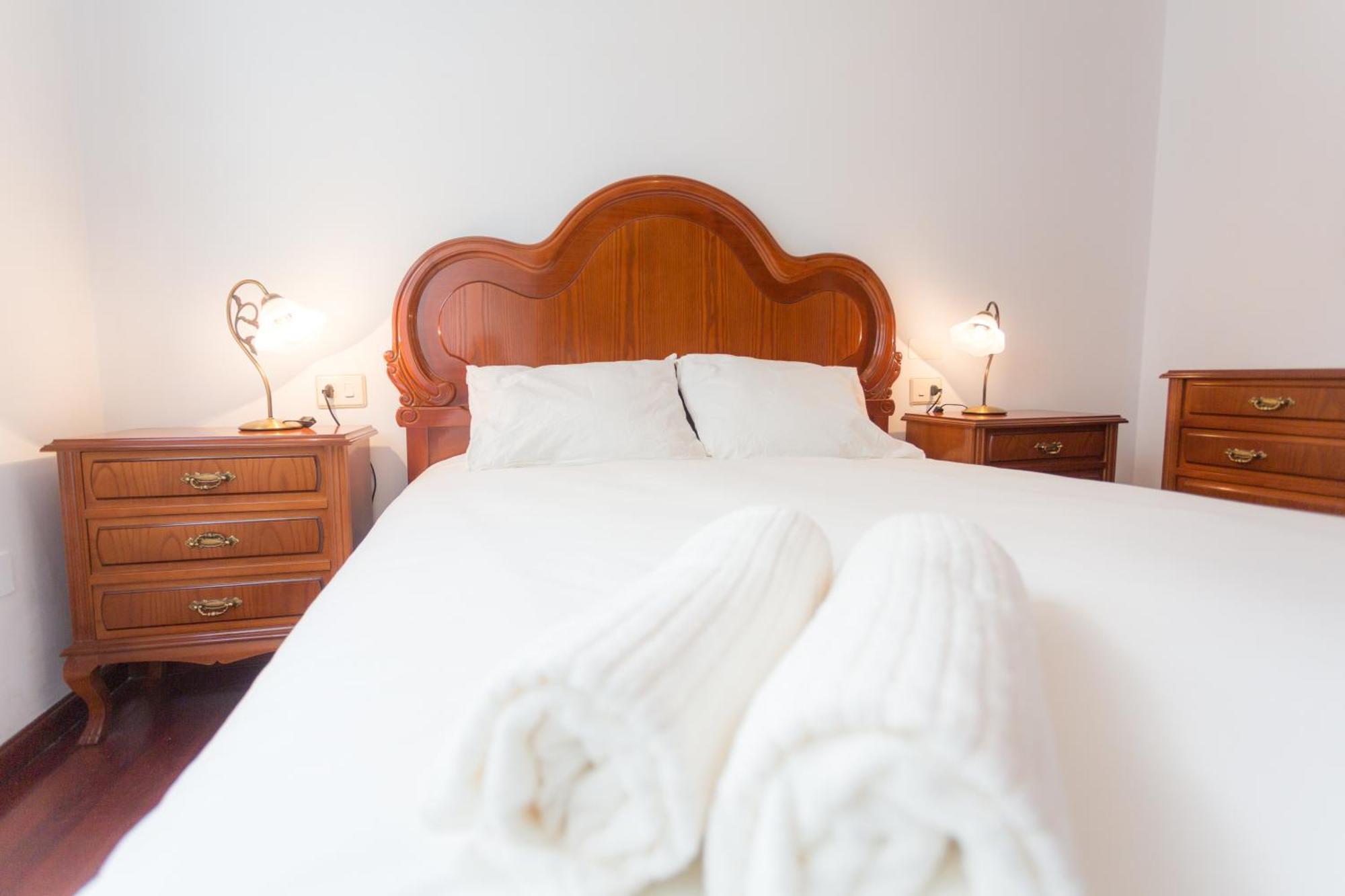 Disfruta De Melide En Este Amplio Apartamento Buitenkant foto