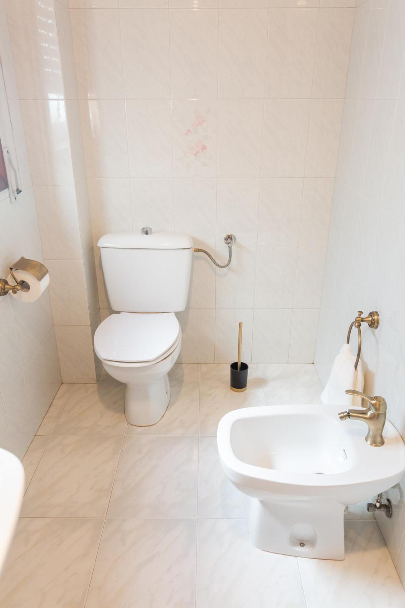 Disfruta De Melide En Este Amplio Apartamento Buitenkant foto